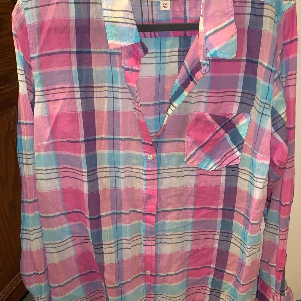 Women’s multi colored shirt